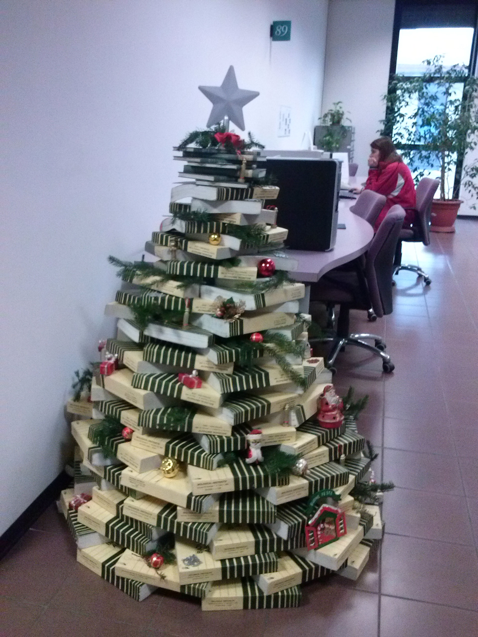 Albero natale Biblioteca Polo Scientifico