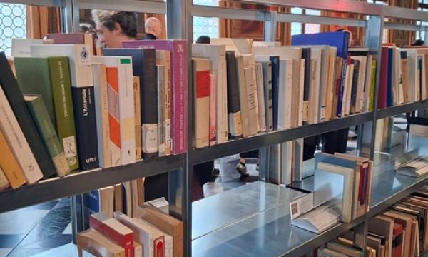 Momentary Monument -The Library, 61ª Esposizione Internazionale d’Arte – La Biennale di Venezia