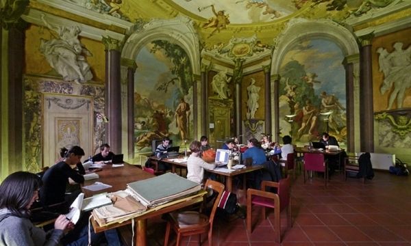 Biblioteca Umanistica: inizio trasloco collezioni di Geografia