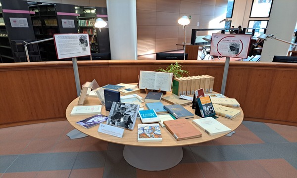 &lsquo;Readings at the Centre&rsquo; at the Social Sciences Library.